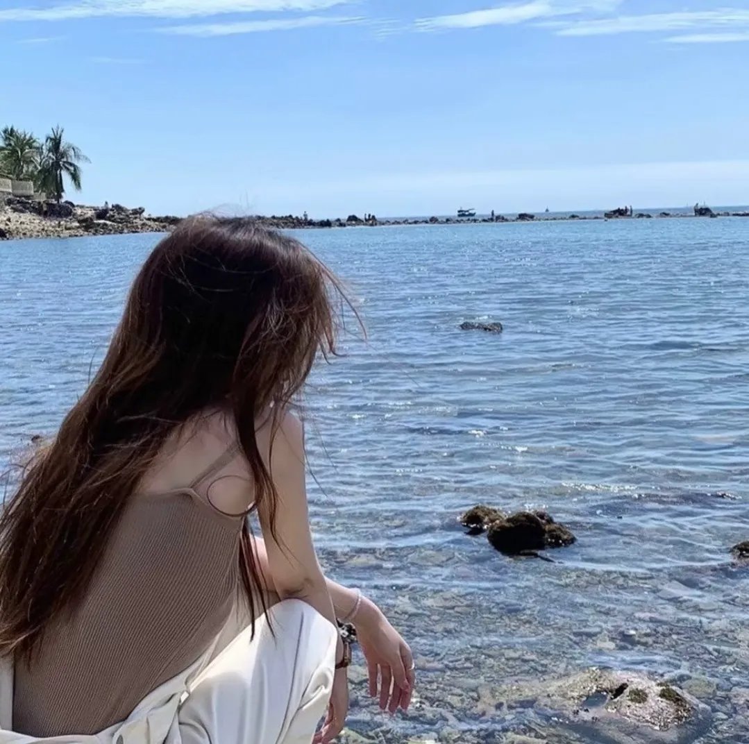 弘大告别 海报